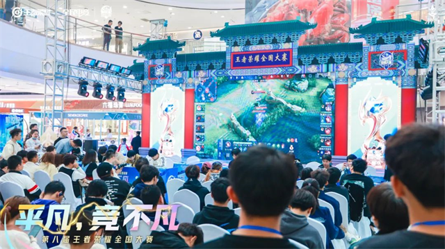 WB阵容前期压制显威，KSG阵容稳健防守难敌WB经济优势与团战配合